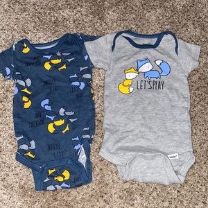 2 pack gerber onesies